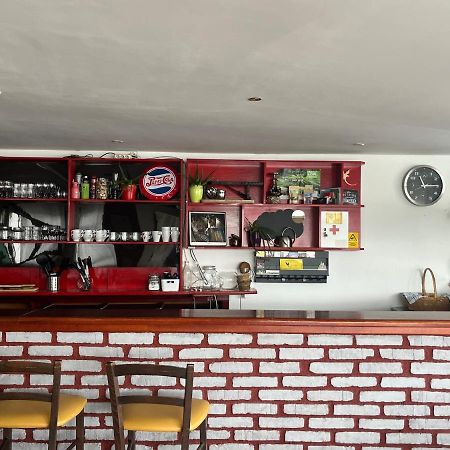 Eagle'S Nest Hostel Постойна Экстерьер фото